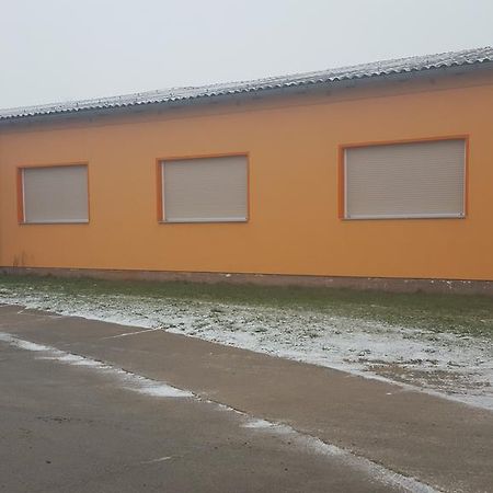 Gaestepension - Elsterland Am Sport- Und Freizeitpark Exterior photo
